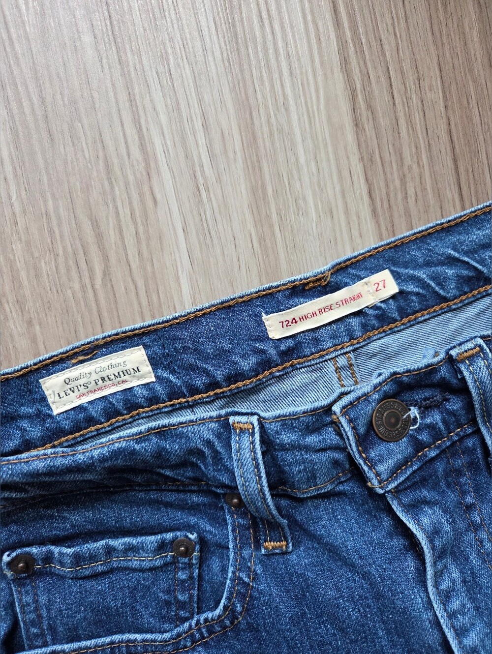 Levi's 724 High-Rise Straight Jeans